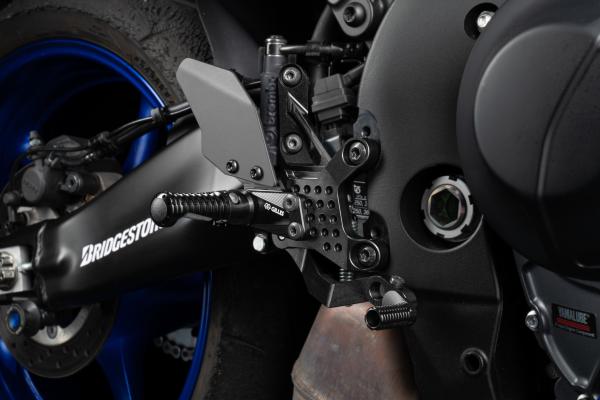 Fußrastenanlage AS31GT3 schwarz für YZF-R9 Yamaha